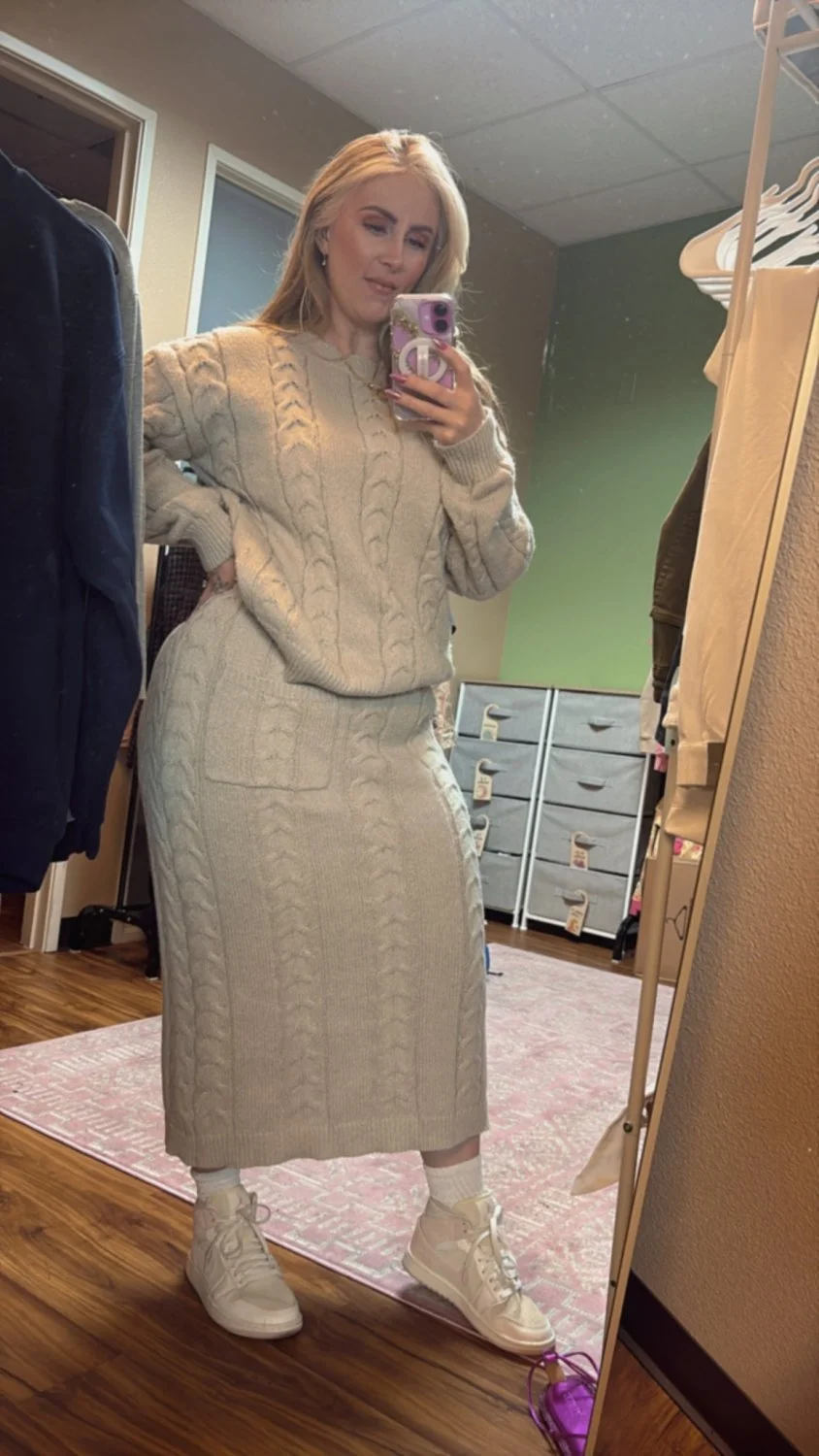 Sexy PAWG soccer mom image 5