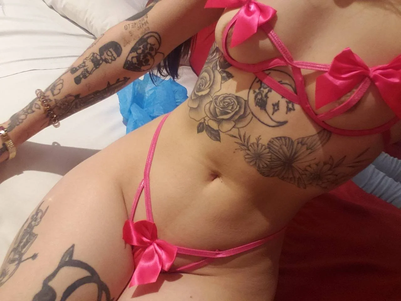 Flaca blanquita culona tatuada sexy rico coño deliciosa nudes image 2