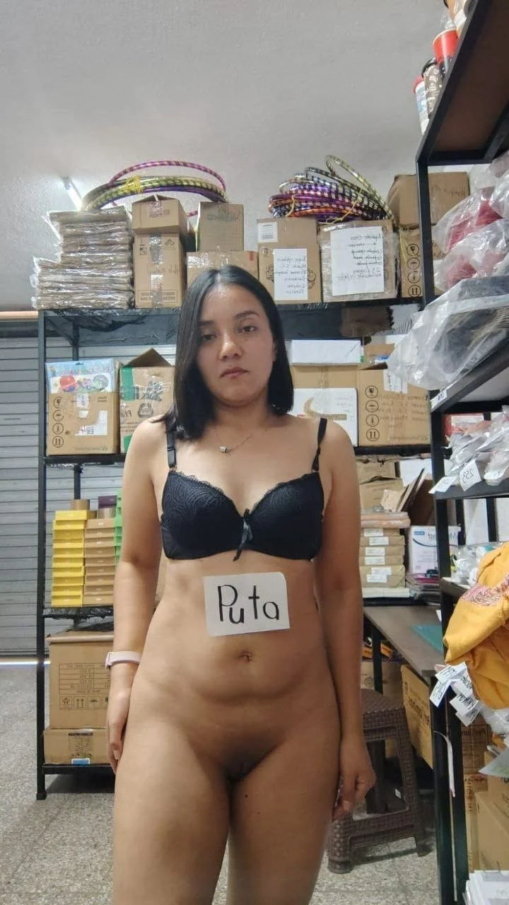 Cindy González puta barata que le gusta a exhibirse image 18