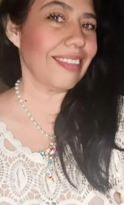 SEÑORA ANGELICA MADURA INFIEL main image