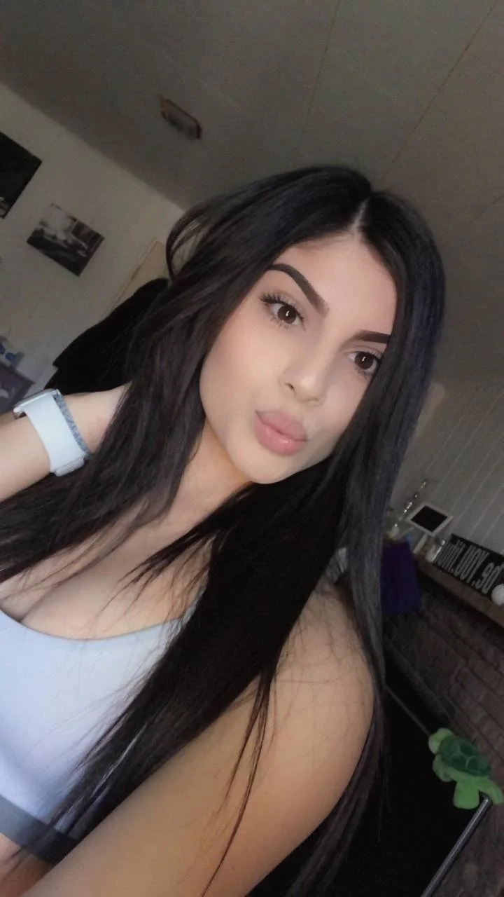 Cousin Giana Giving sloppy head to her favorite cousin Leo in back of his car (Dm to buy her content main image