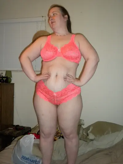 Chubby Milf Slut Danielle Submitted cover image
