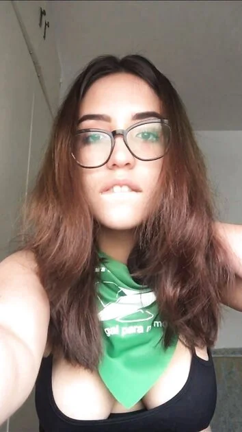 Feminista estúpida filtrada image 12