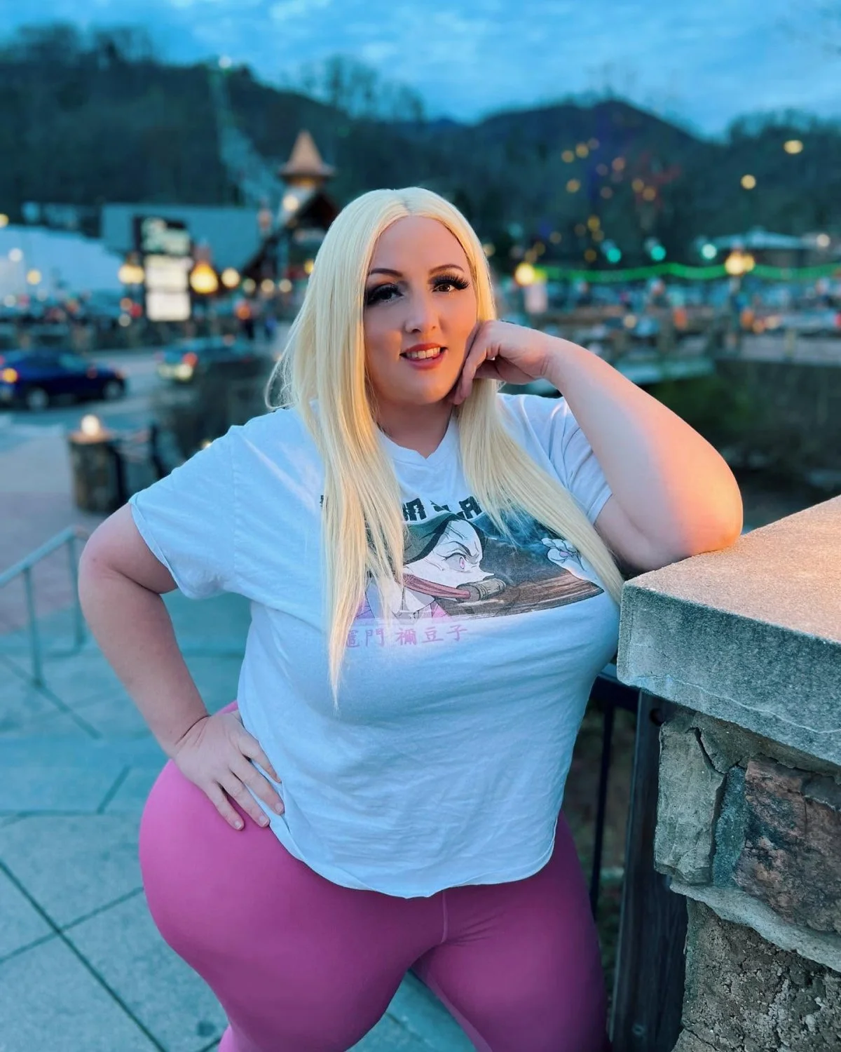 Abigale Tindel Sexy BBW image 44