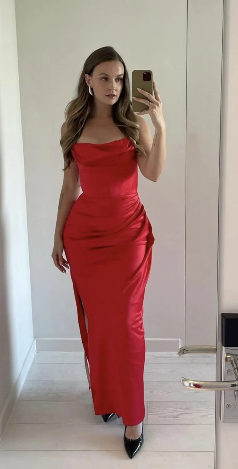 Sexy thick tan blonde college girl teasing mirror selfies image 14