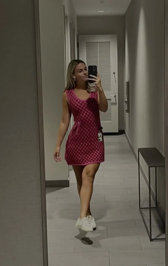 Sexy thick tan blonde college girl teasing mirror selfies image 21