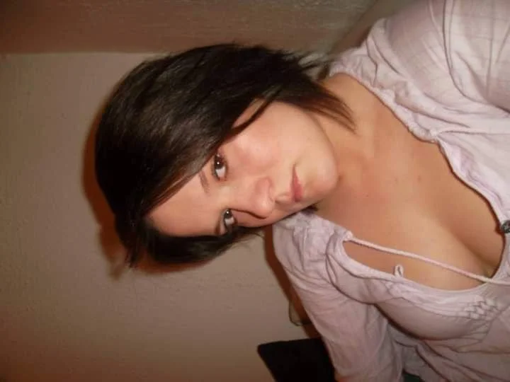Elodie, 27, Belgium image 17
