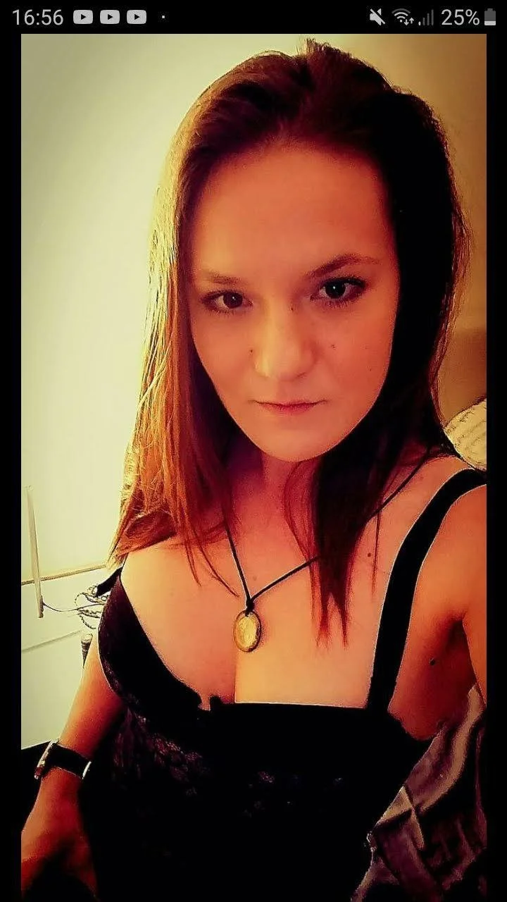 Elodie, 27, Belgium image 25