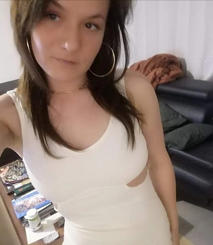 Elodie, 27, Belgium image 3