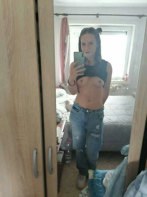 Elodie, 27, Belgium image 8