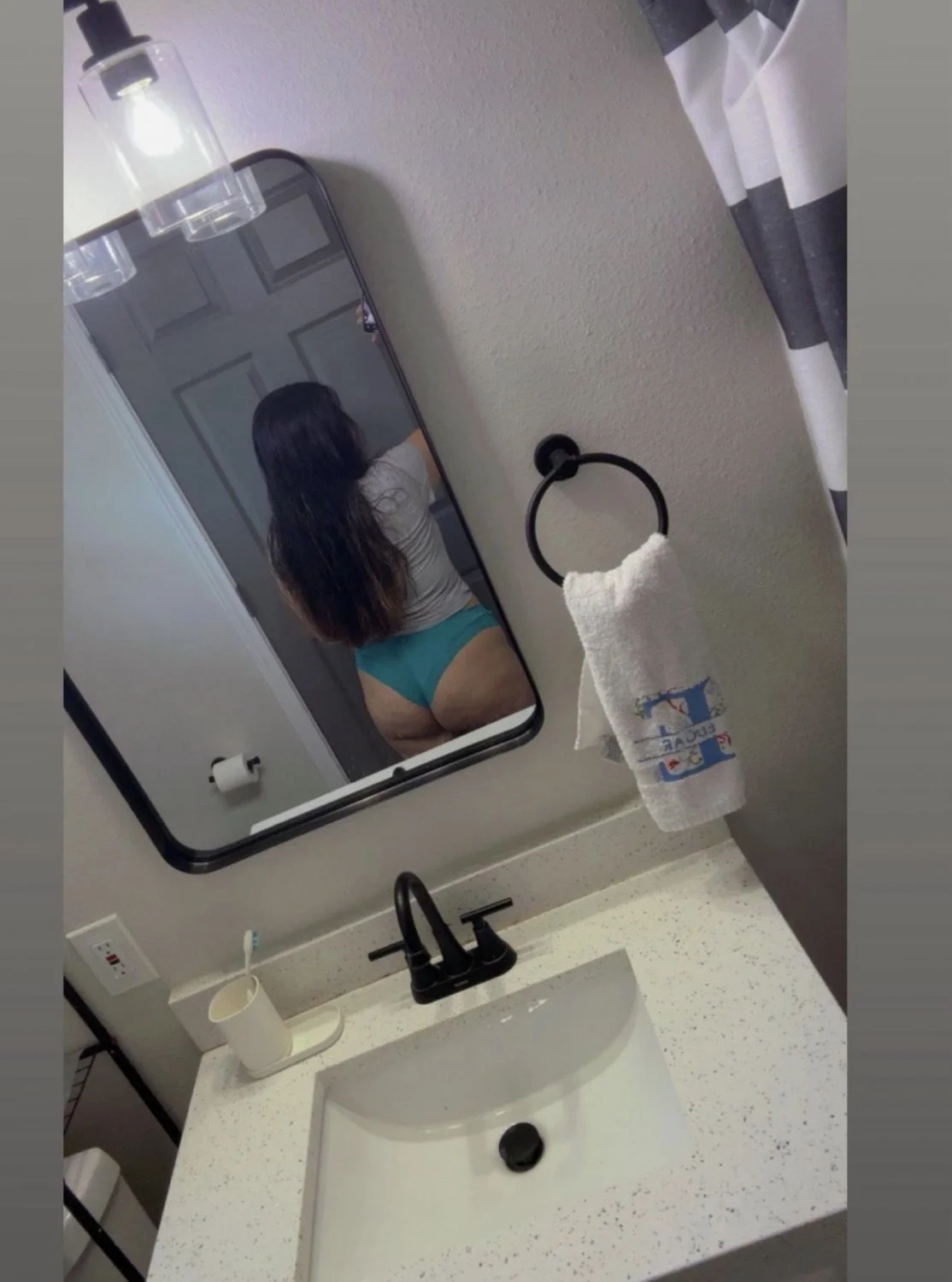 more of my latina ana from dtx!! let’s make her famous❤️ image 29