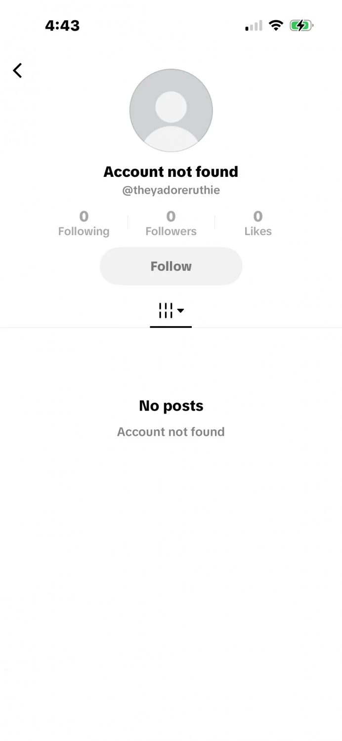 Major scammer on TikTok report her page an I’ll send you her content main image