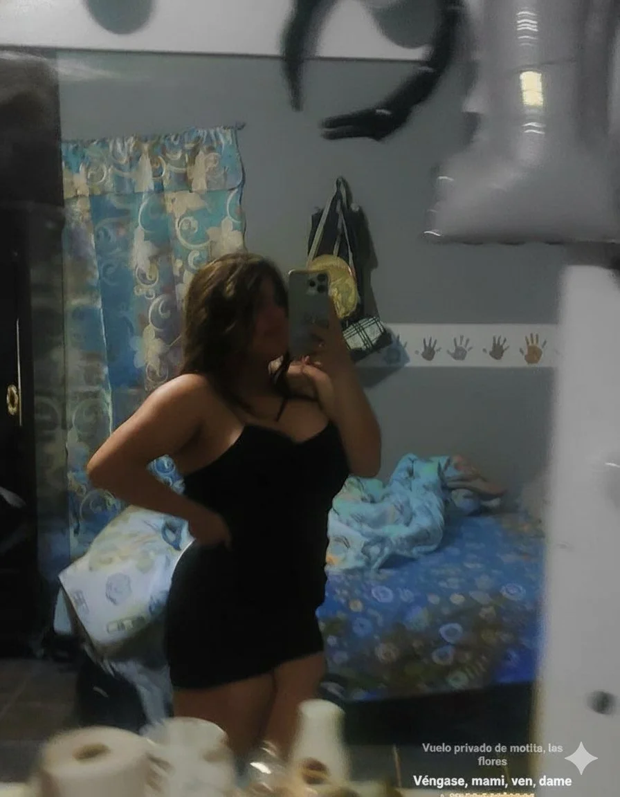 Vanessa la sobrina más puta de la familia image 10
