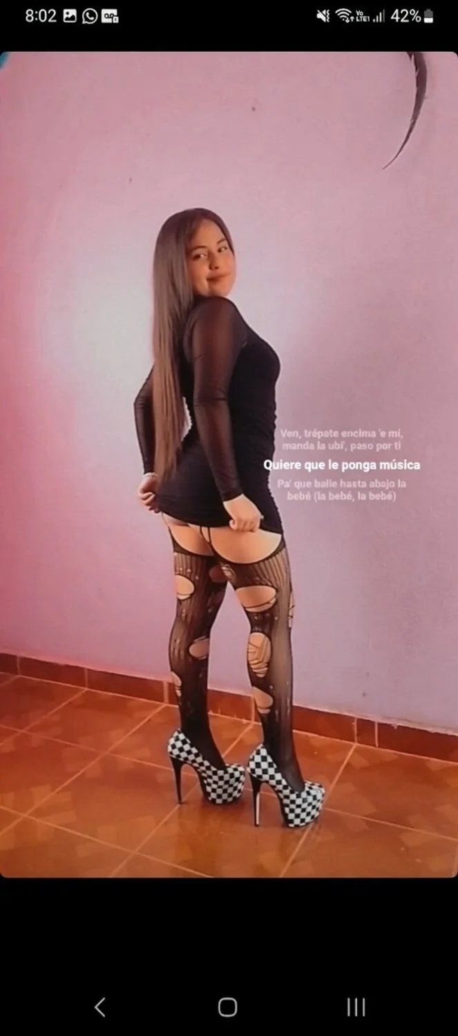 Vanessa la sobrina más puta de la familia image 21