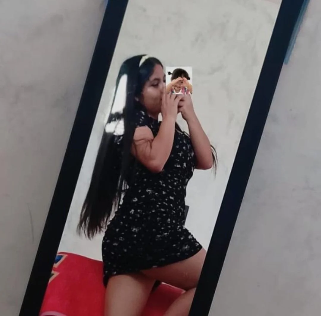 Vanessa la sobrina más puta de la familia image 23