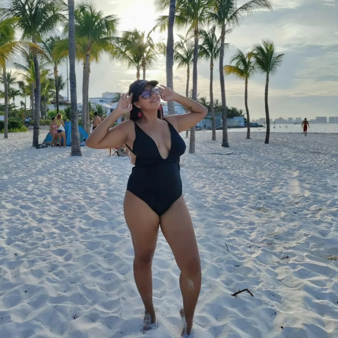 Sexy curvy mexican slut wants to be jerk material image 3