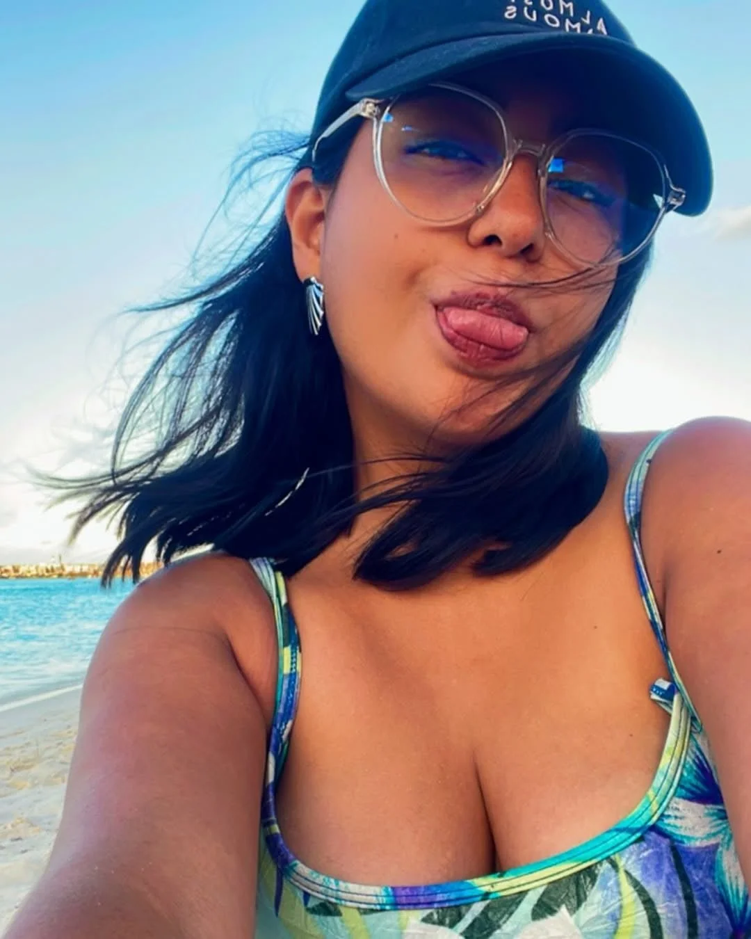 Sexy curvy mexican slut wants to be jerk material image 6