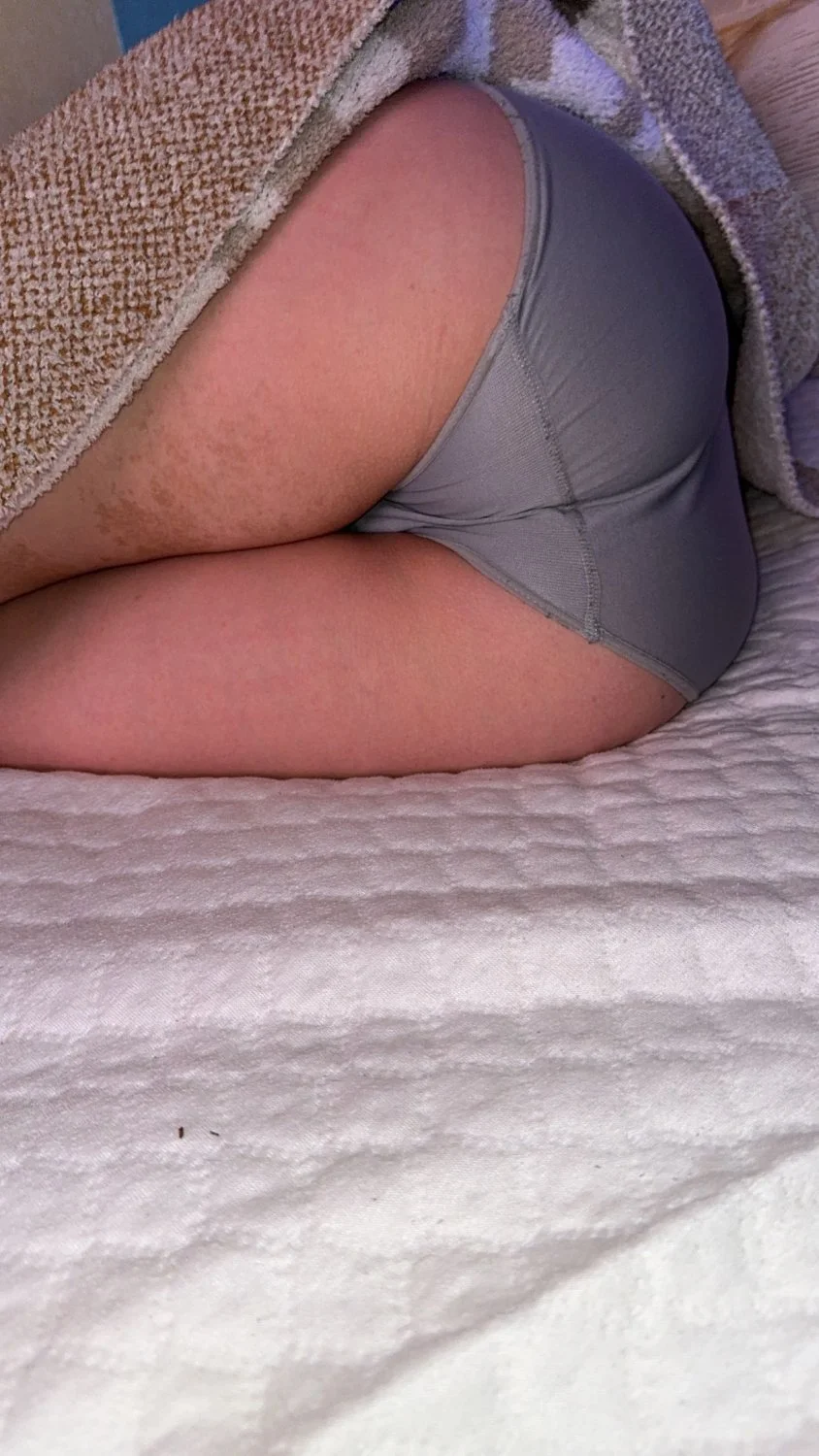 Wife’s thick ass collection image 4
