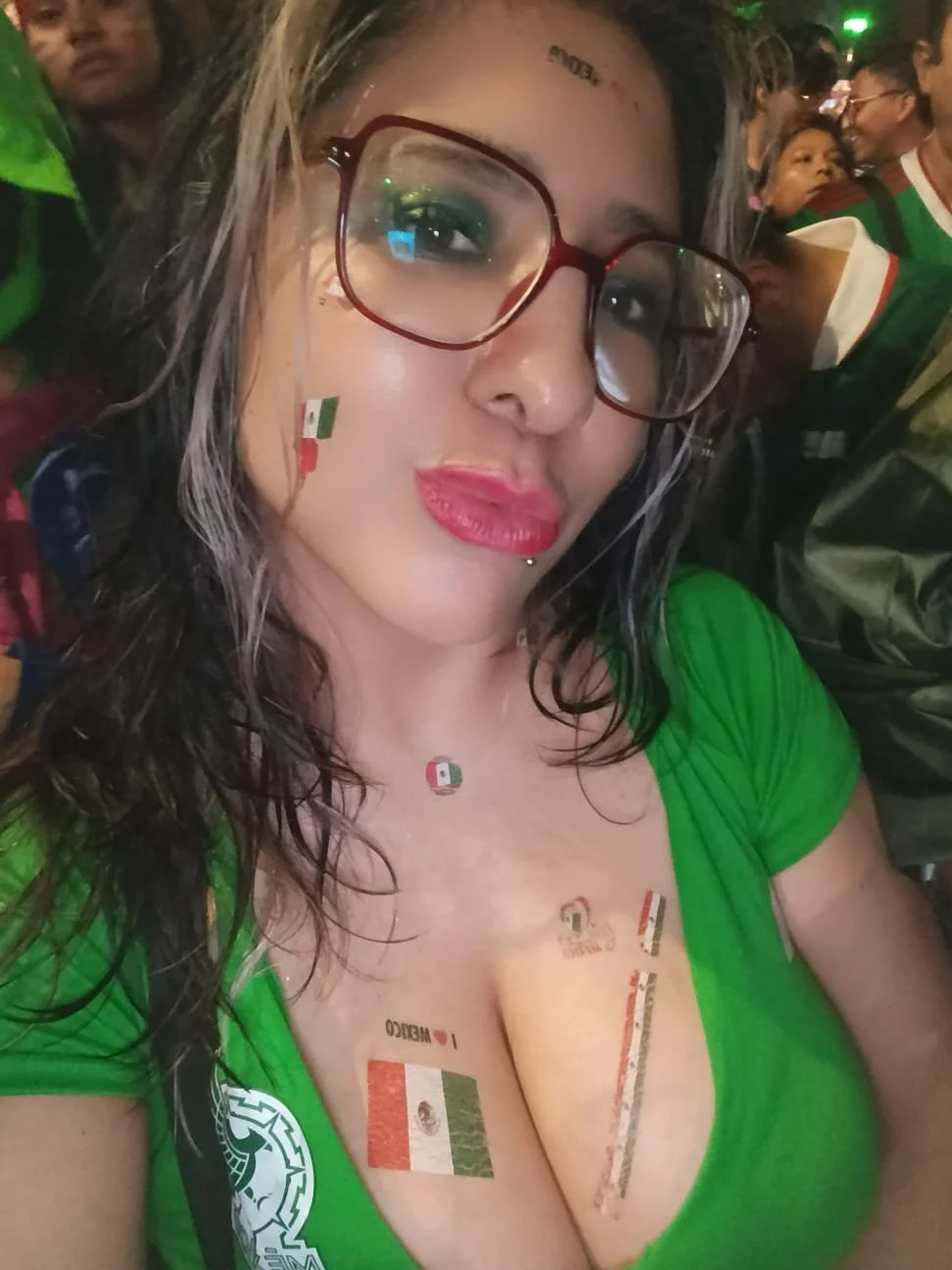 Mexicana así festejan los goles y el paso de su selección a octavos de final del Mundial image 4