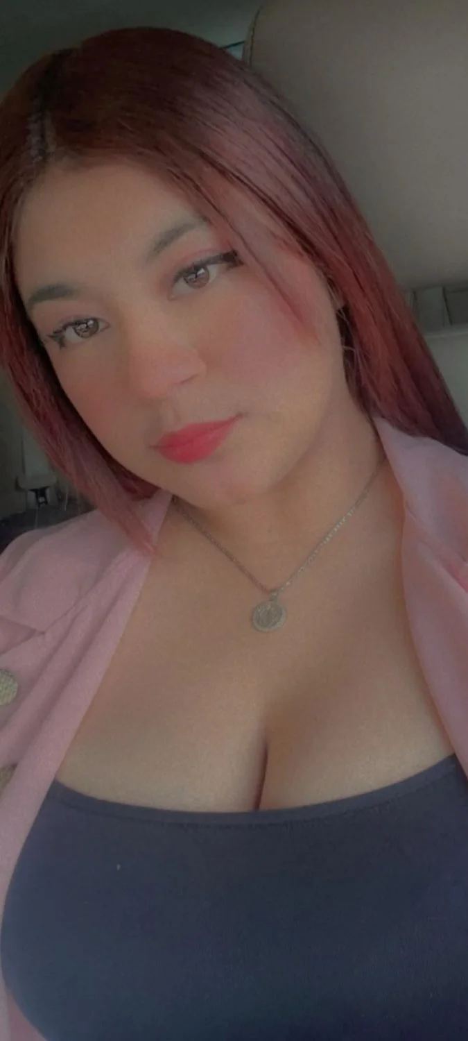 Putita Rica y chichona muy sexy girl image 12