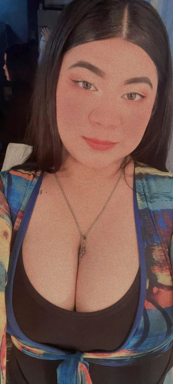 Putita Rica y chichona muy sexy girl image 15