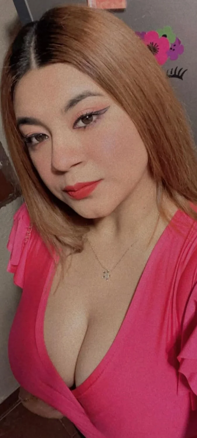 Putita Rica y chichona muy sexy girl image 22