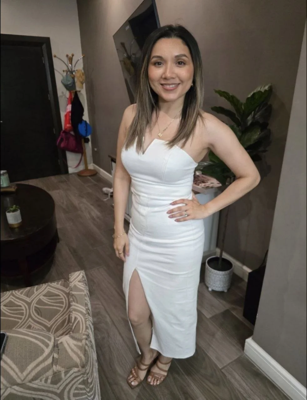 Rica Milf exhivida image 17