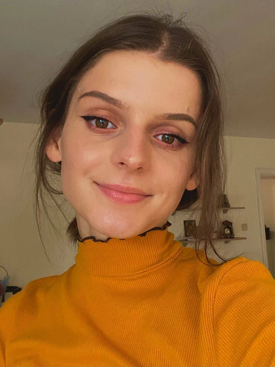 Anna, 24, Germany image 8
