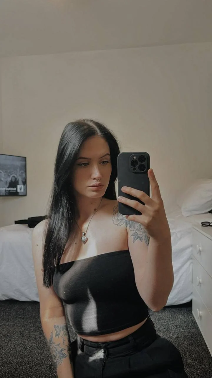 Goth sexy PAWG with fat ass image 14