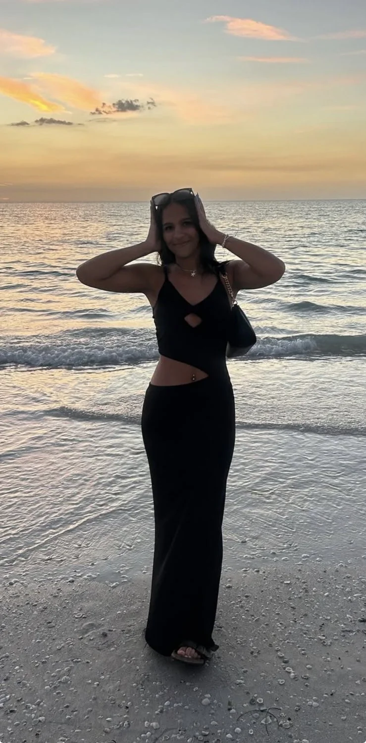 would you fuck my friends gf? I wanna nut on her face & never tell him.. image 8