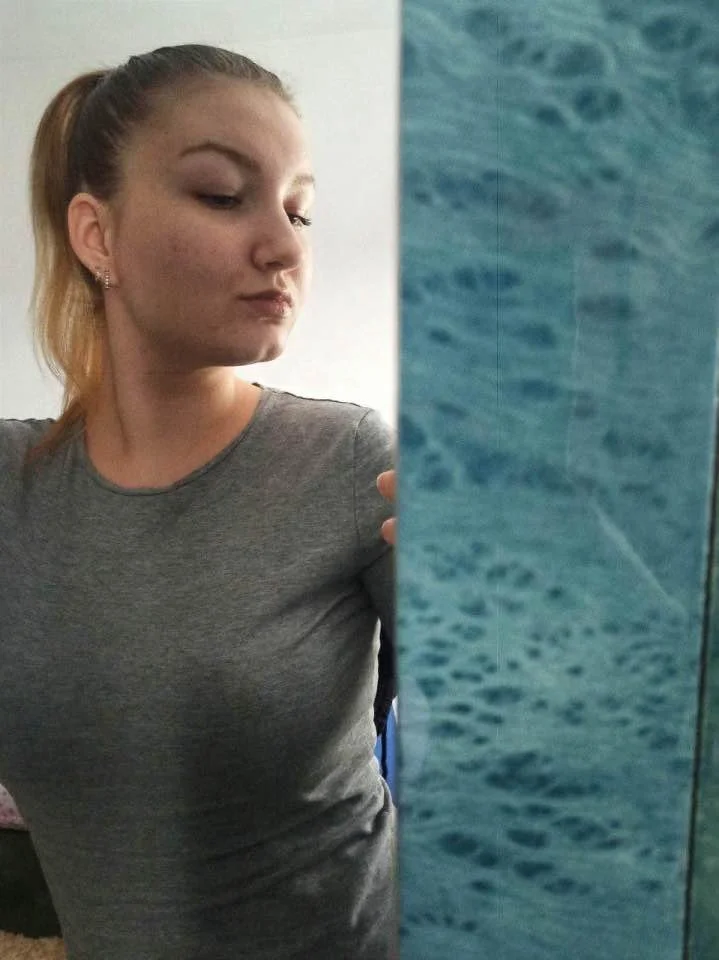 21yo College Whore Ena Sharing Her Body image 2