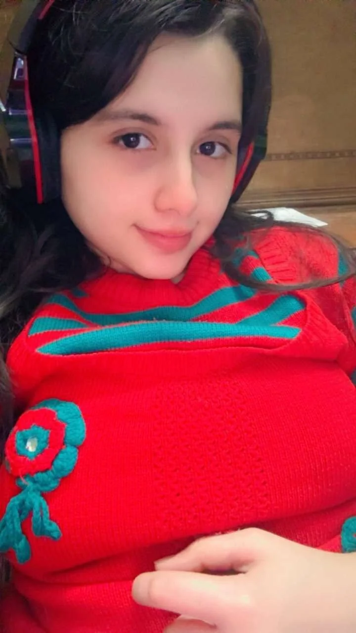 396 - Cute Indian gf image 2
