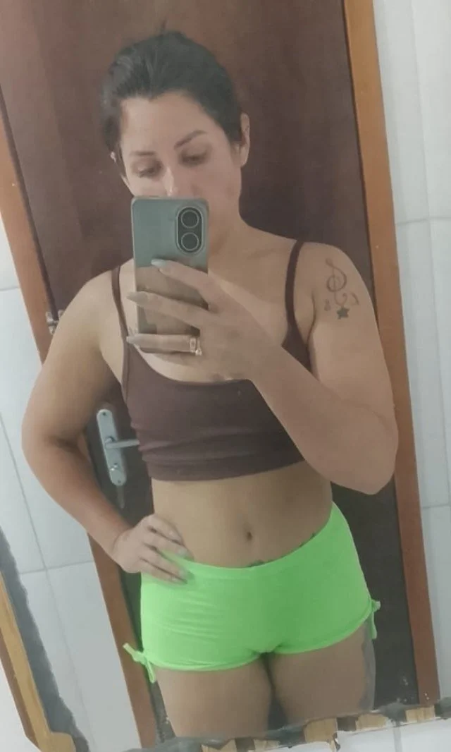 Corno pediu para vazar a puta dele mamando outra cara image 8