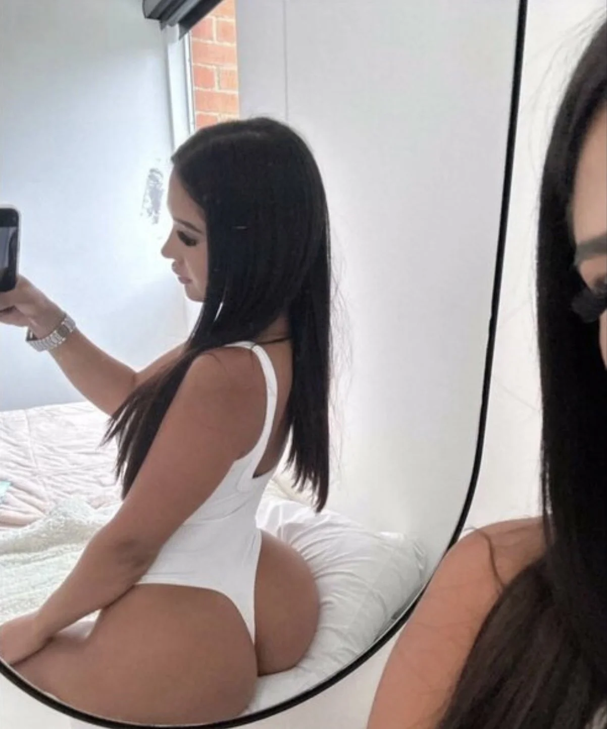 Sexy Latina Bop image 7