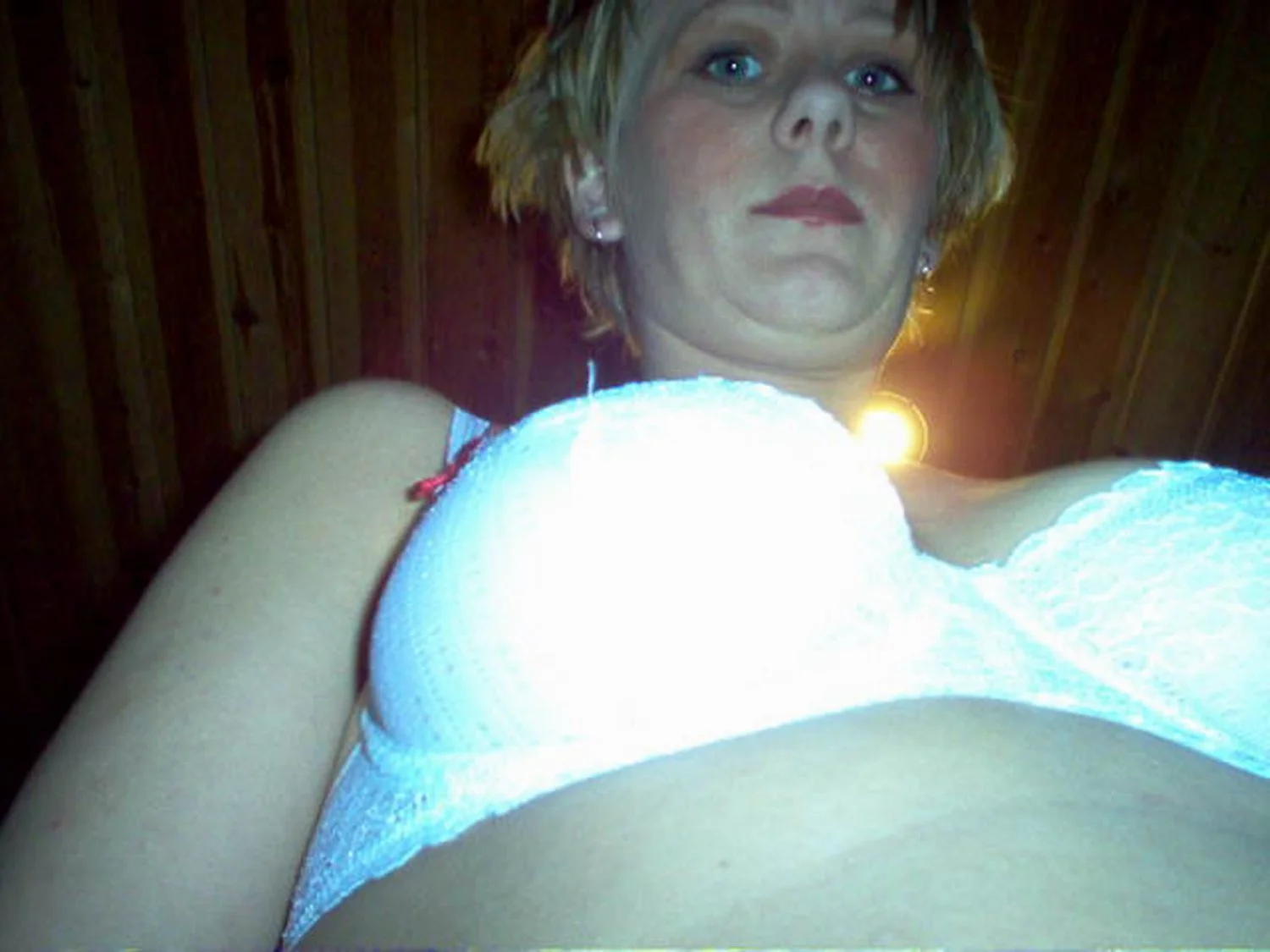 Christine 35 j. aus UK zum verbreiten im Netz image 2