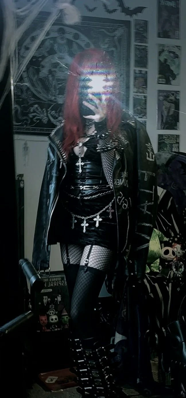 Just cos' I’m crazy doesn’t mean I’m not a good girl image 2