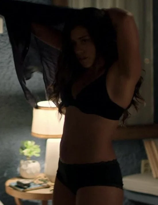 GINA RODRIGUEZ image 12