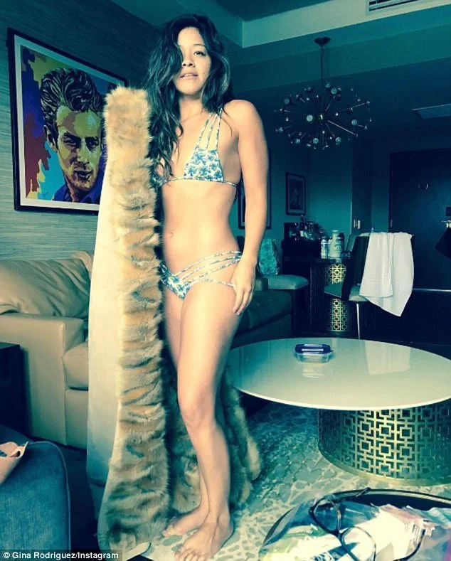 GINA RODRIGUEZ image 13