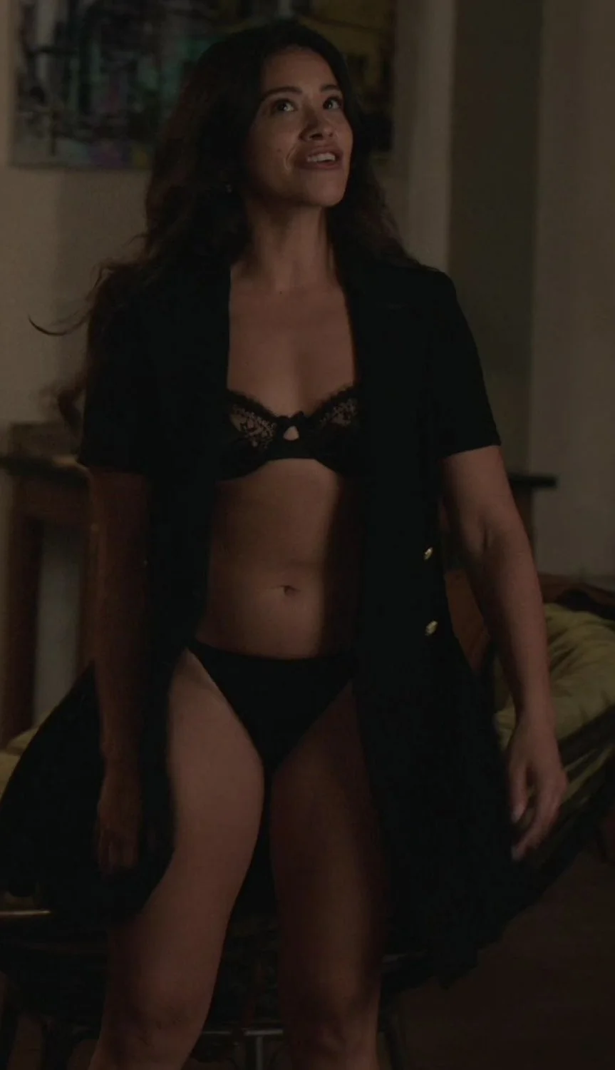 GINA RODRIGUEZ image 48
