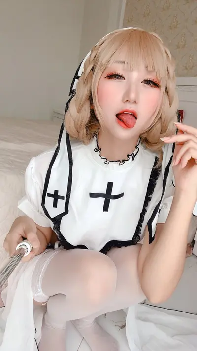 Kuuk0oW - Whit3 Ang3l cover image