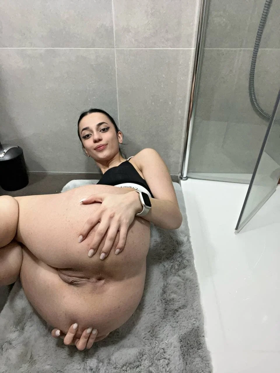 Sexy Arab butthole image 4