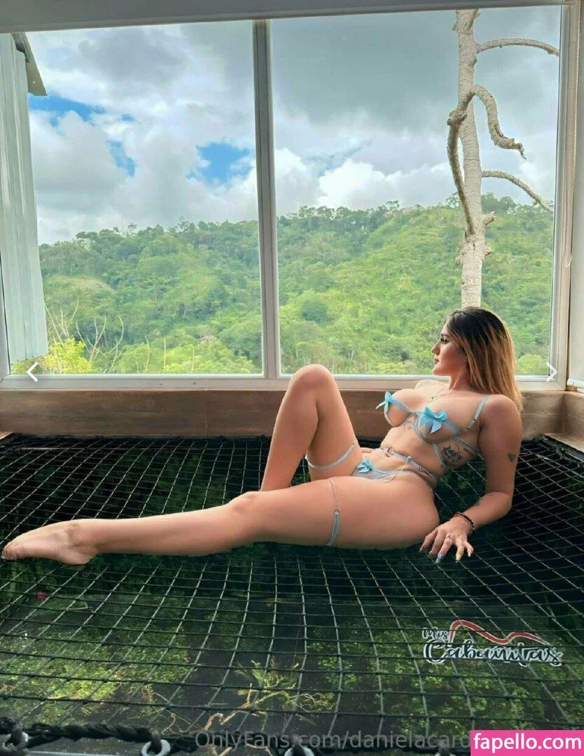 X - danielacardenasr 🔝 image 40