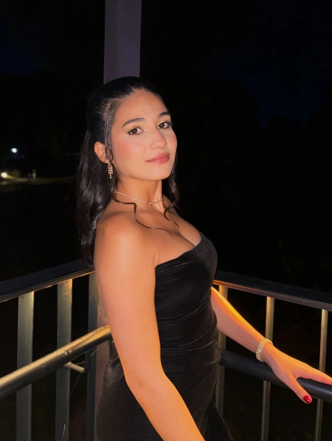 hot slut Yasmin, 24, Brazil image 2