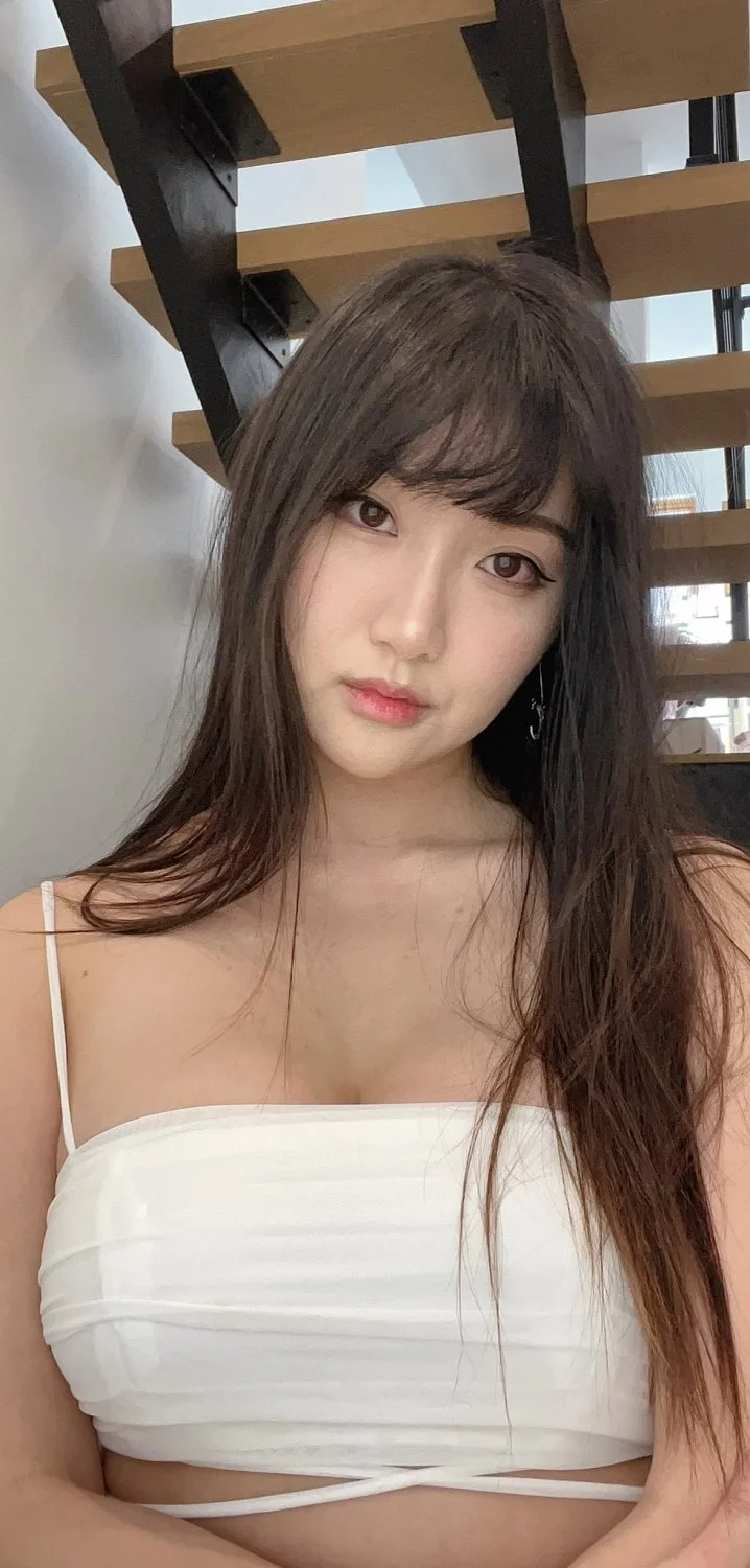 Chink Streamer Ariasaki and her Tits image 15