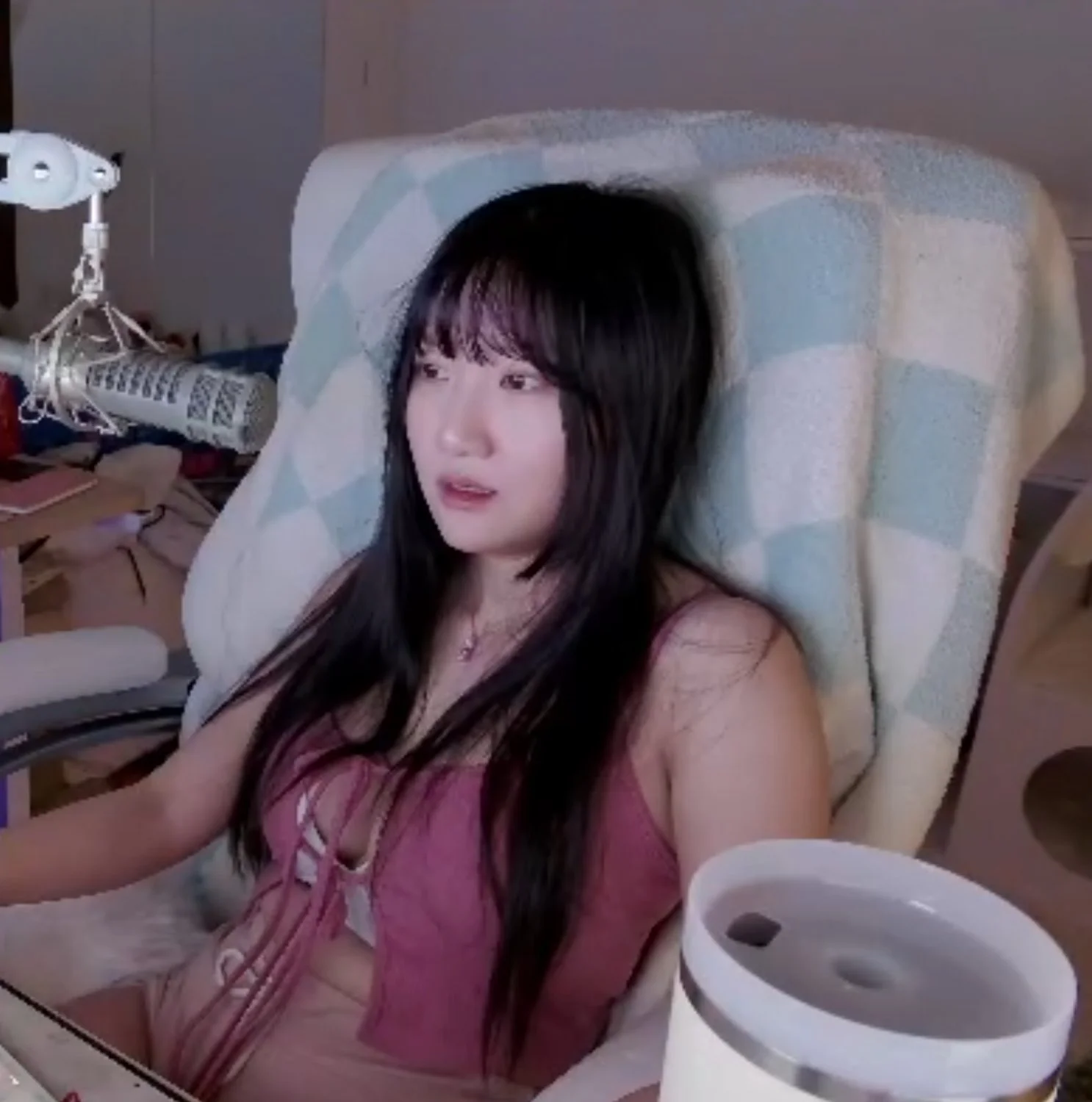 Chink Streamer Ariasaki and her Tits image 16