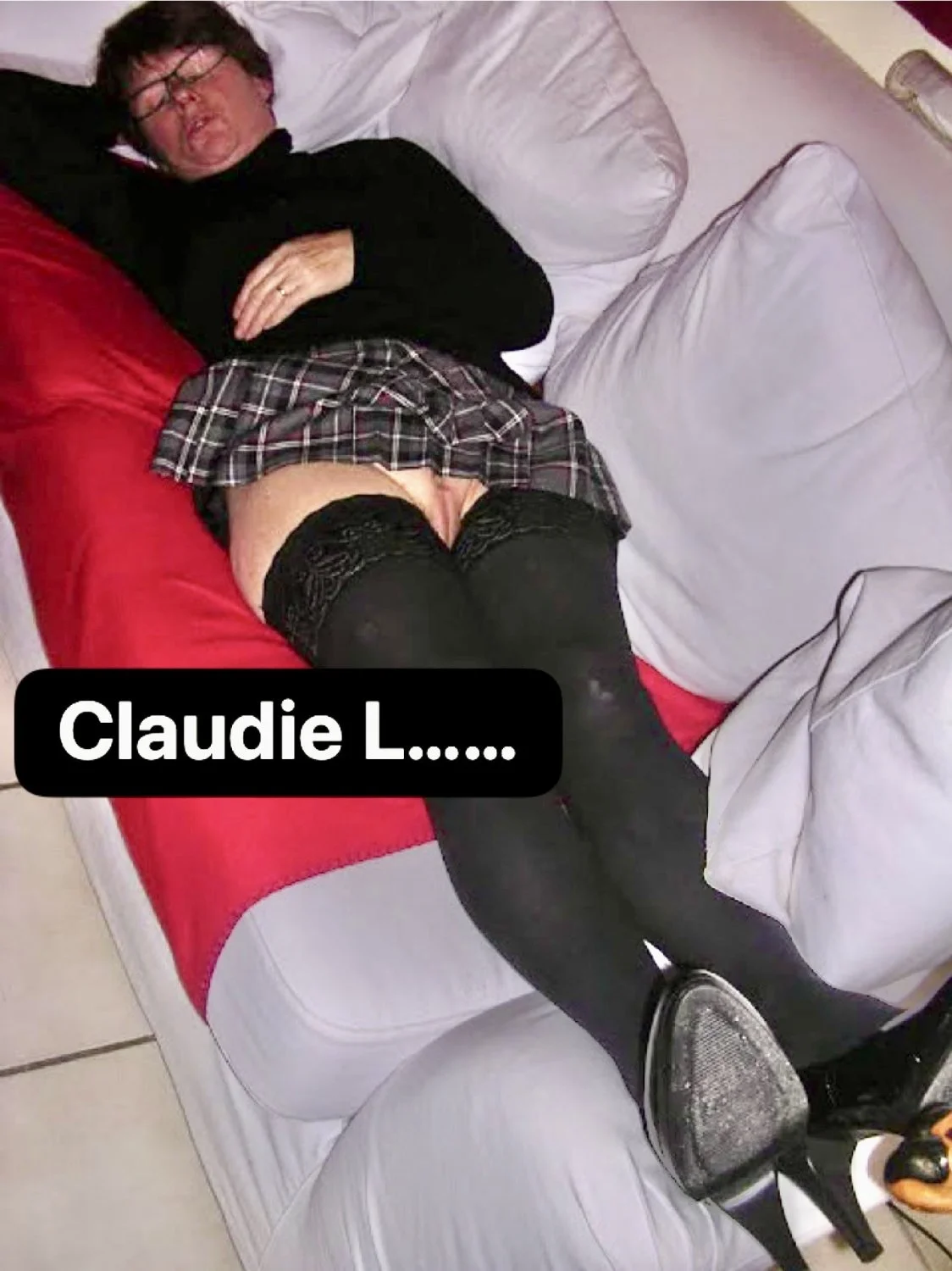 Claudie in lingerie image 9