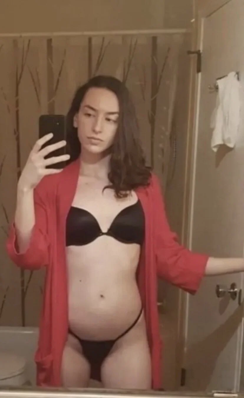 Sexy bitch Nina image 6