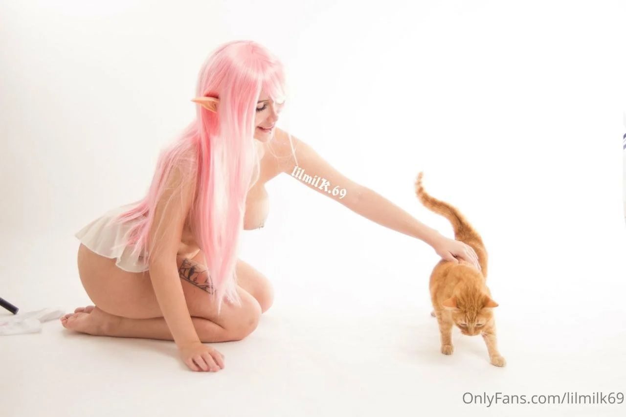 lilmil.k69 buenísima tik toker y cosplayer mexicana parte 1 image 6