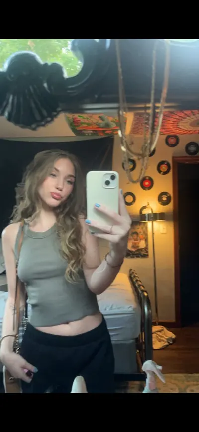 I need a bbc to fuck my gf deeper than I ever will & ruin her while I watch.. dm me cover image