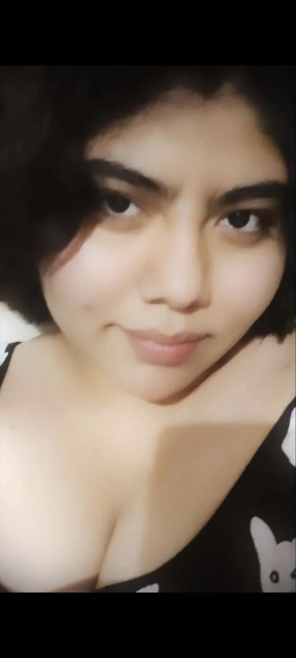 La putita de un cornudo que me compartió un poco de su mujer image 25